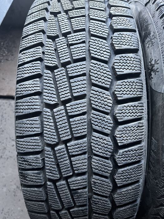 Щины зимние 205/55 R16