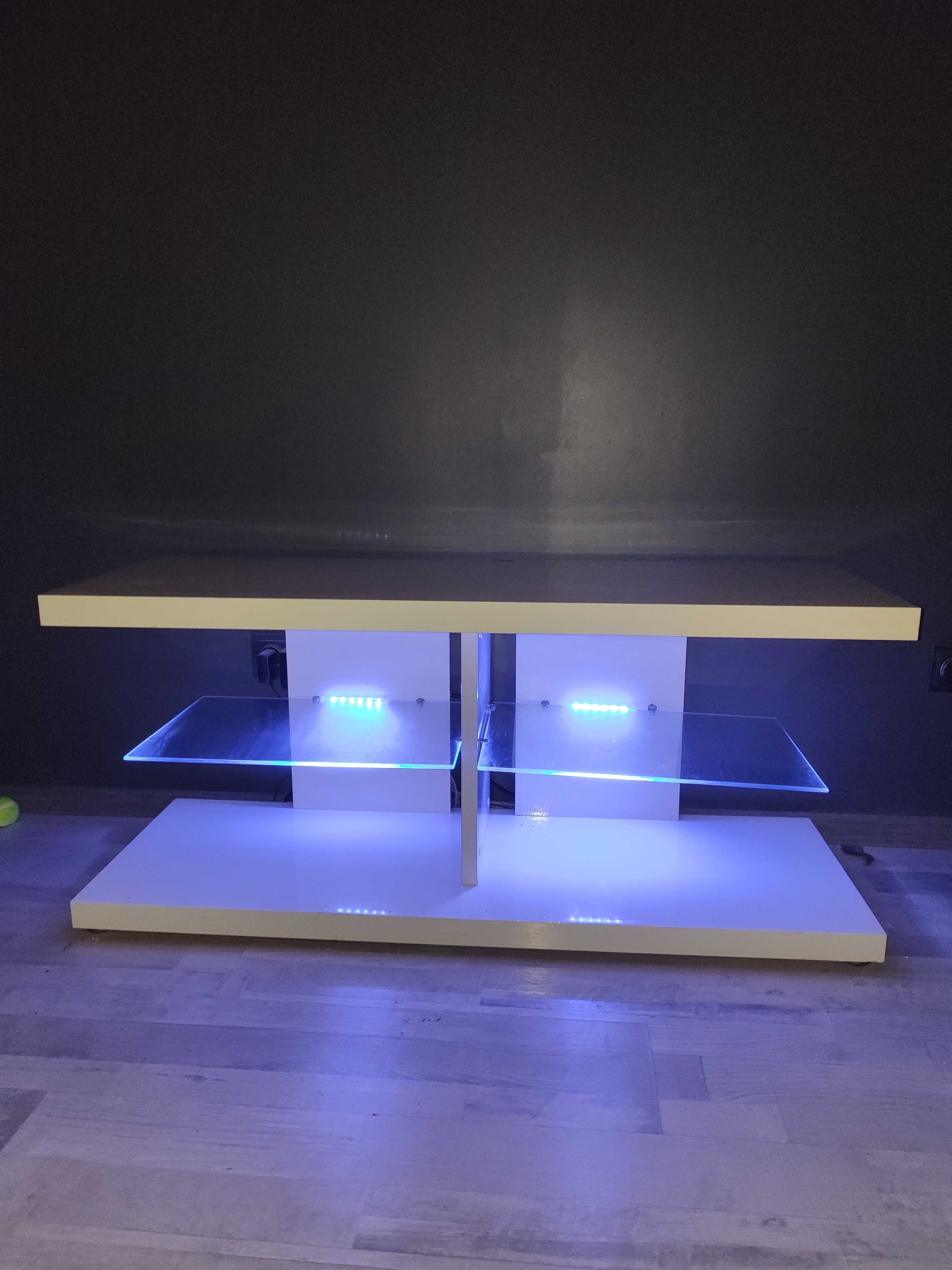ТВ. Шкаф  бял гланц с LED осветление
