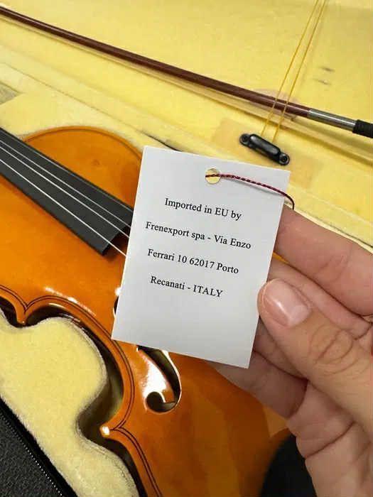 Цигулка,чисто нова