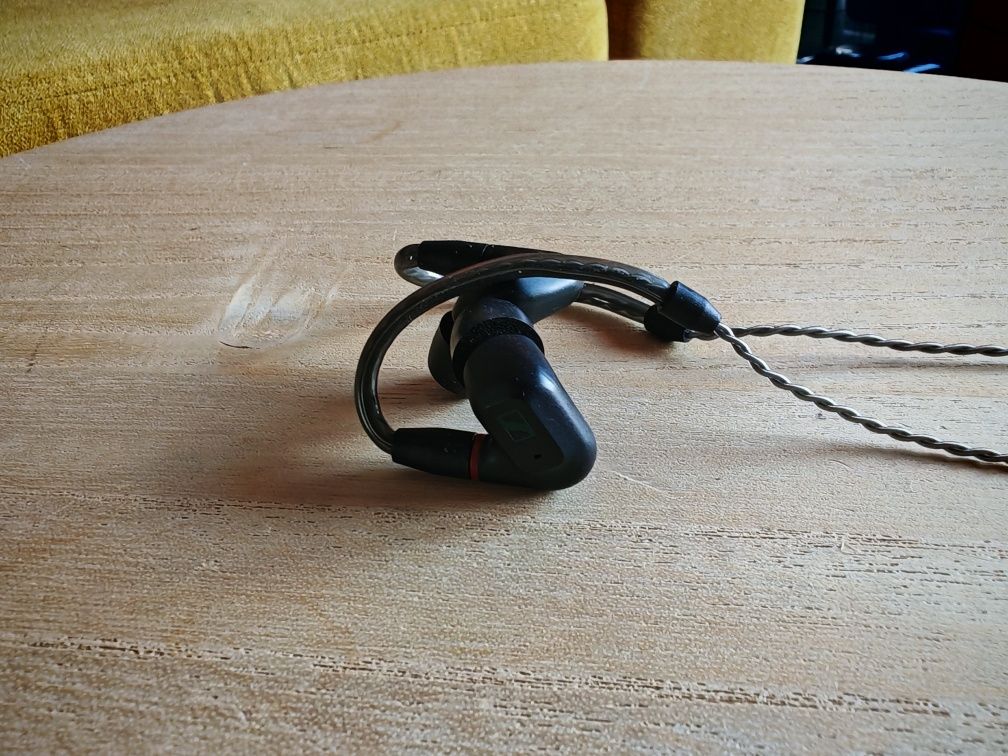 Sennheiser IE 200
