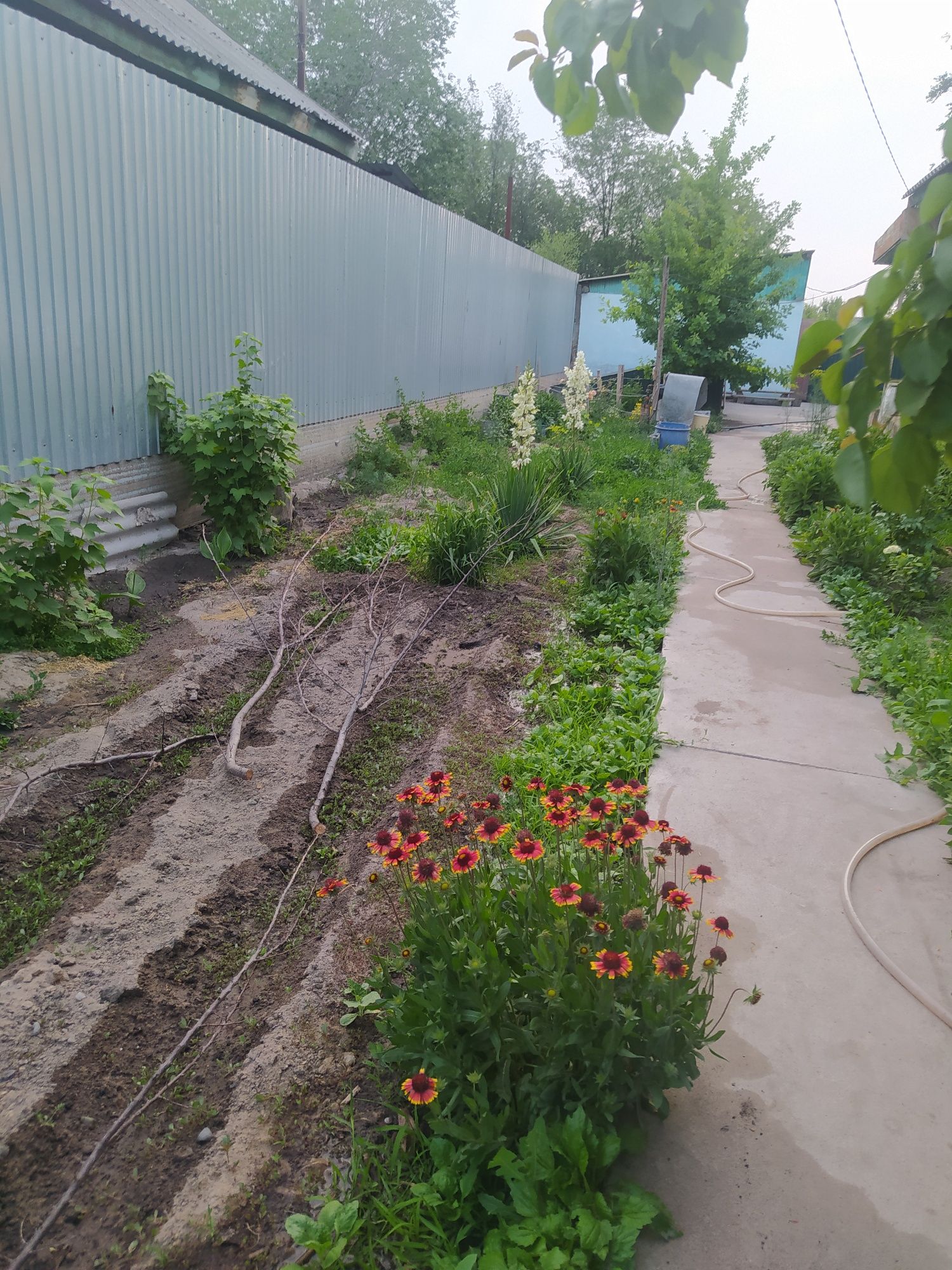Продаётся дом ,из 3-х комнат, в городе Алатау,микрорайон Жетыген.