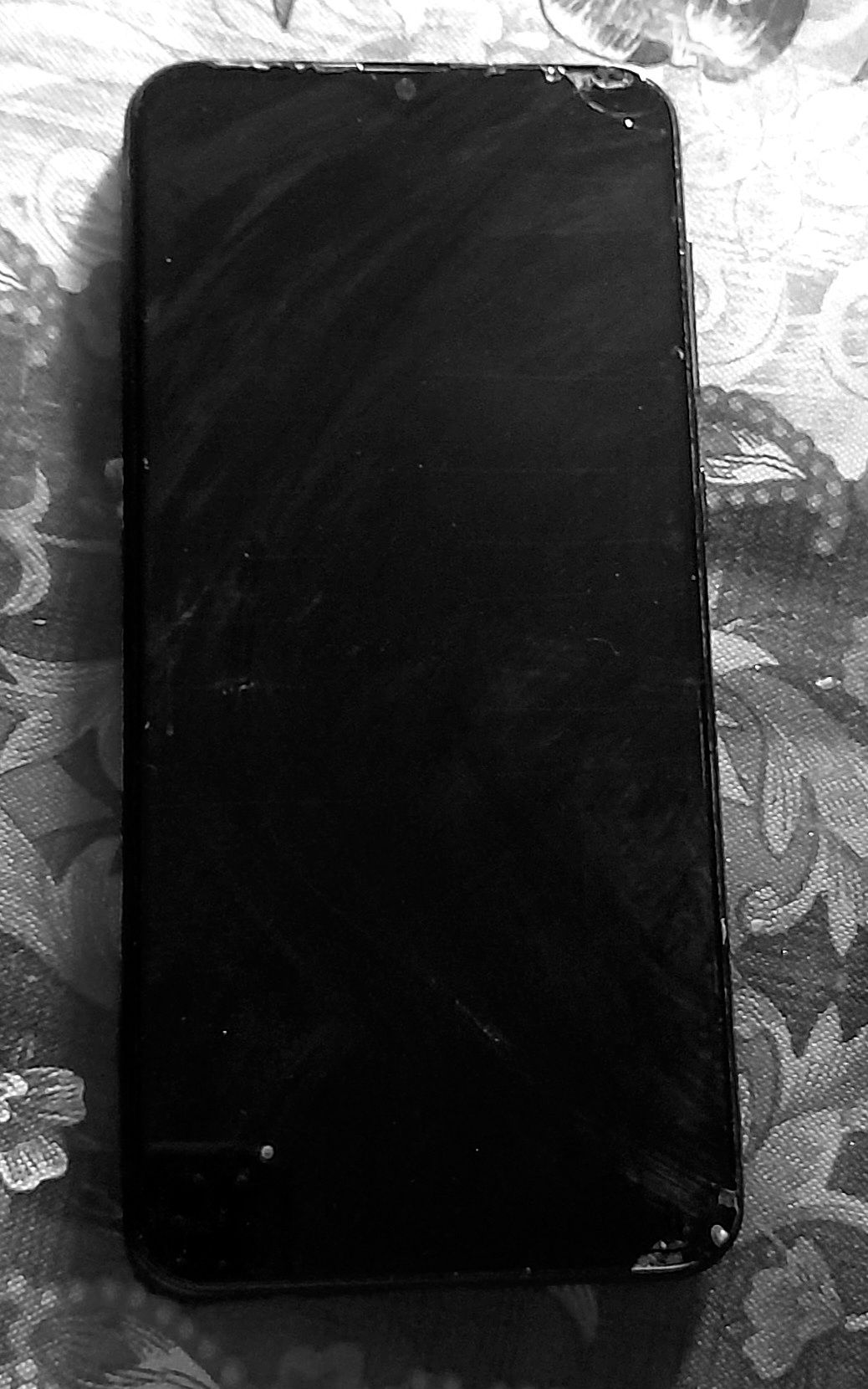 SAMSUNG a30s Holati zo'r qotmaydi