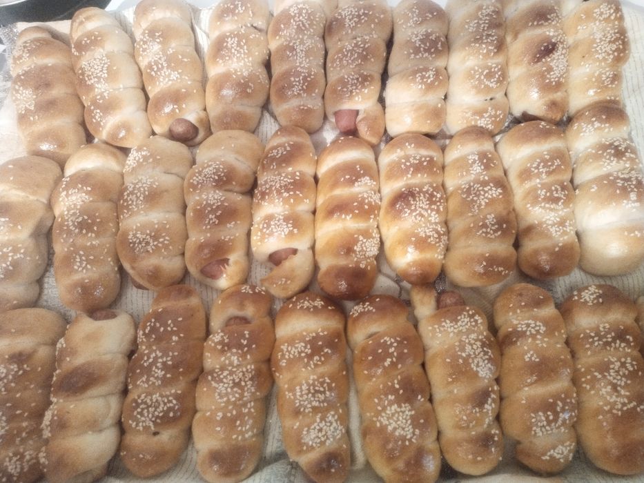 Самса, Пица, Сасиски втести, Сенгвич, Хорндог.