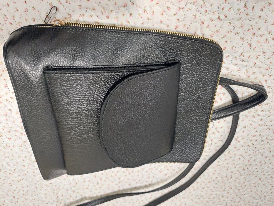 Черна чанта/ раница естествена кожа