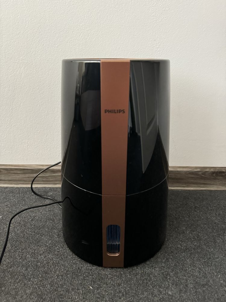 Овлажнител Philips Series 3000 – почти нов, тих режим, 45 м² покритие