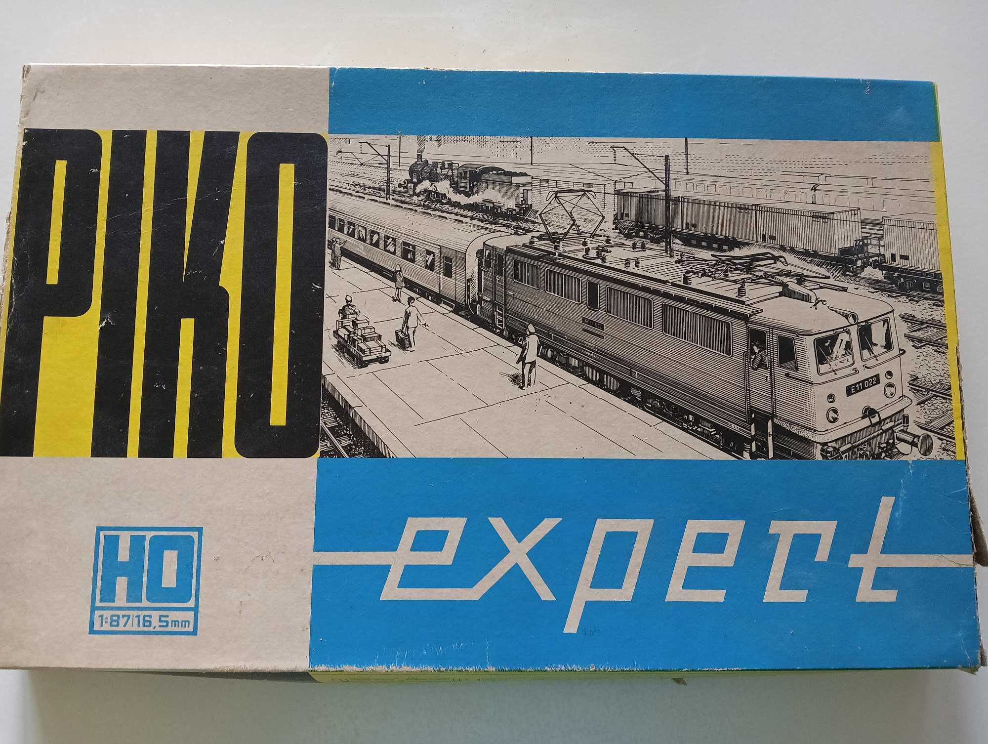 Продавам влакчета "Moonbo Union Express" и " Piko Expert "