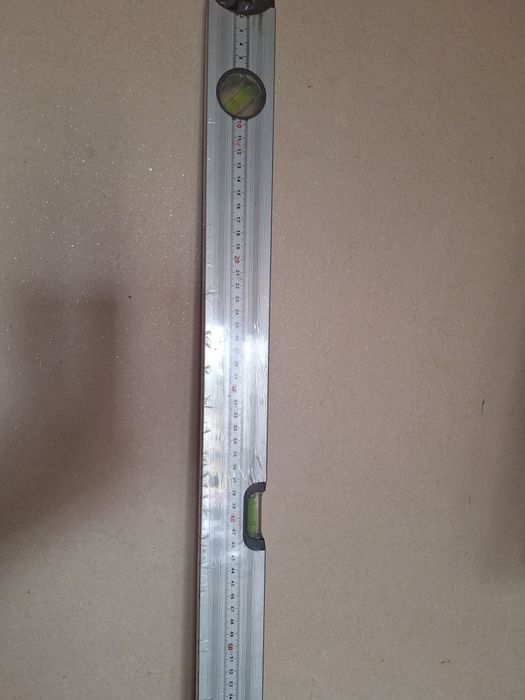 Nivela aluminiu 80cm, trei indicatori. Produs nou.