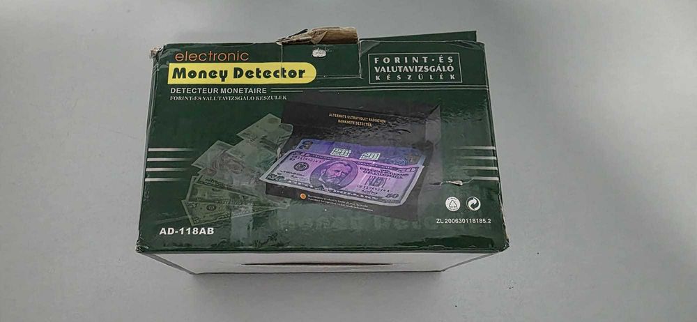 Money Detector - Aparat de verificat banii (Lei, Euro, Dolari)