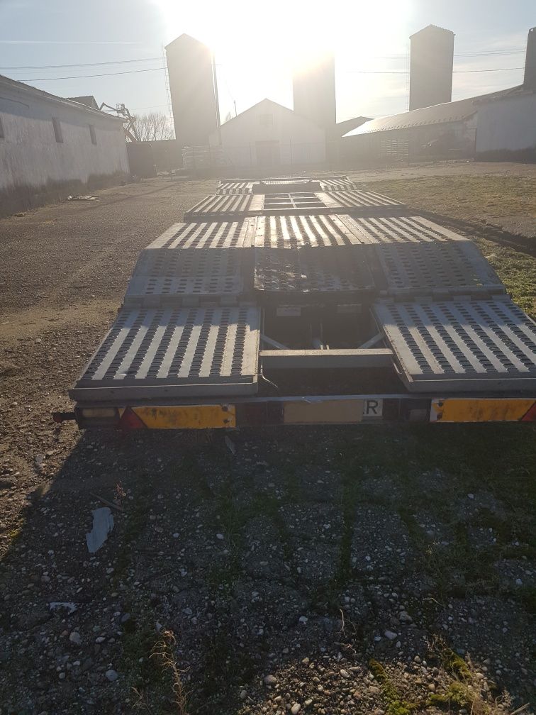 Platforma trailer transportor camioane utilaje  3axe
