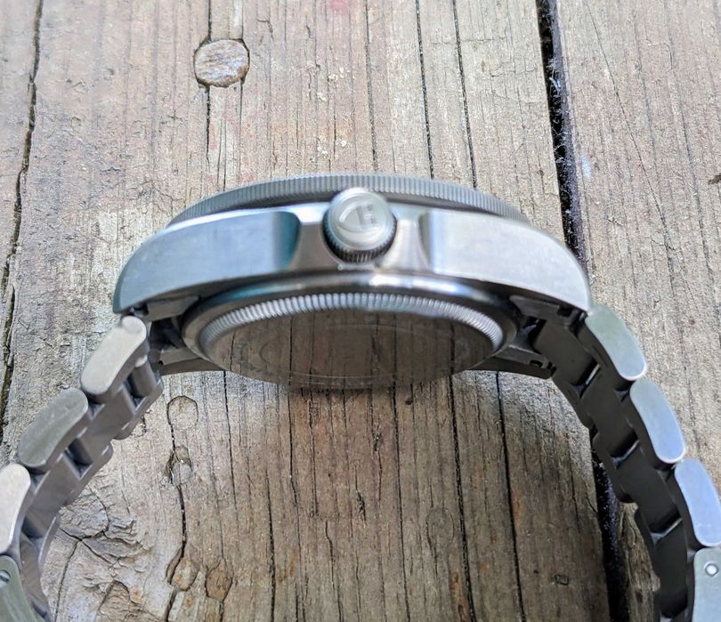 Tudor Pelagos LHD 25610TNL