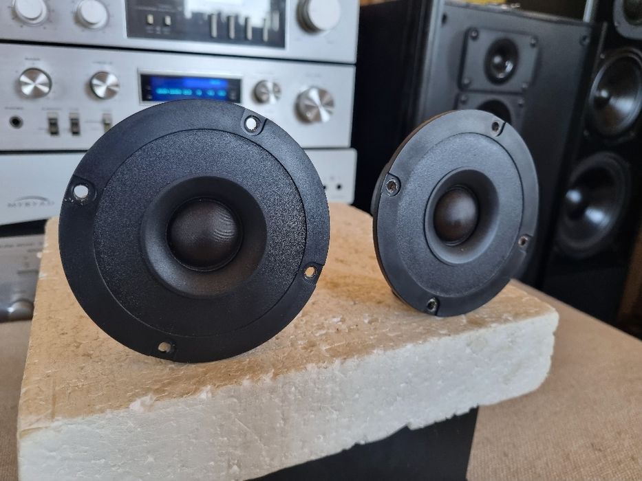 Set Tweetere Kirksaeter (Peerless). 8 ohms, 70 watts,10 cm. Impecabile