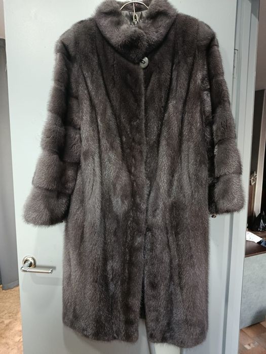 Продам норковую шубу 52-54р