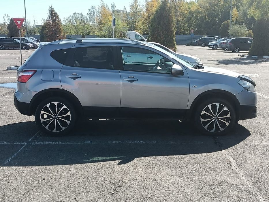 Nissan Qashqai 2012 1.6/131cp