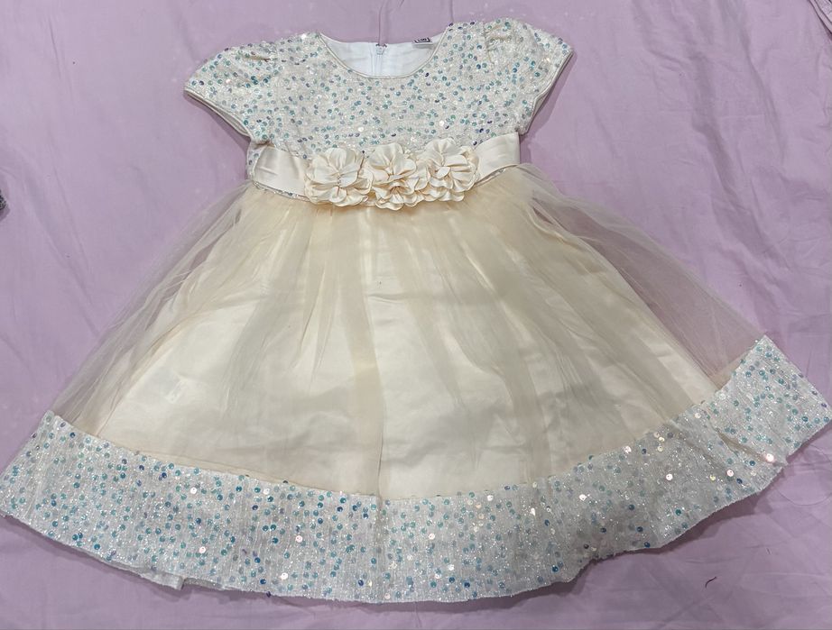 Платье новое 100 размер