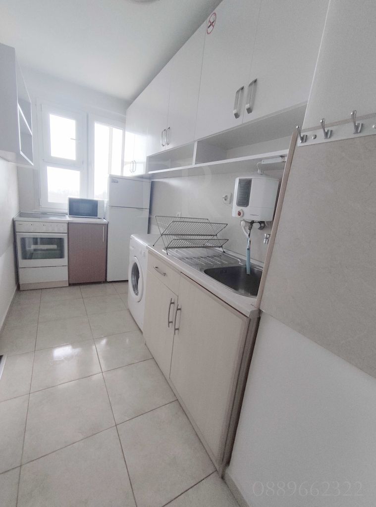 Дава се под наем Двустаен апартамент в Бургас, Лазур - 70 кв.м за 382.5 € - Снимка #8