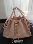 Geanta Chanel chnel model 25, an aparitie 2025, piele caviar importat