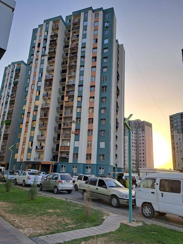 Янги Дархон Сергели 2 х комнатная.  Срочно аренда
