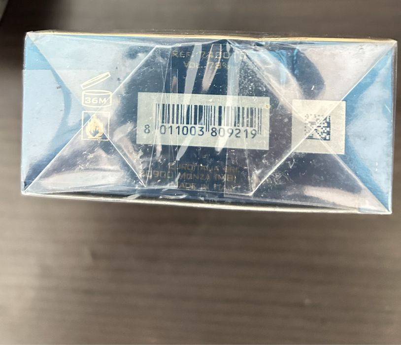 Versace парфюм.