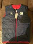 Vesta Noua ADIDAS cu doua fete Marimea S XS XL