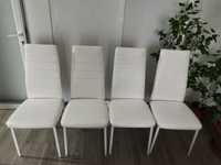Четири бели трапезни стола