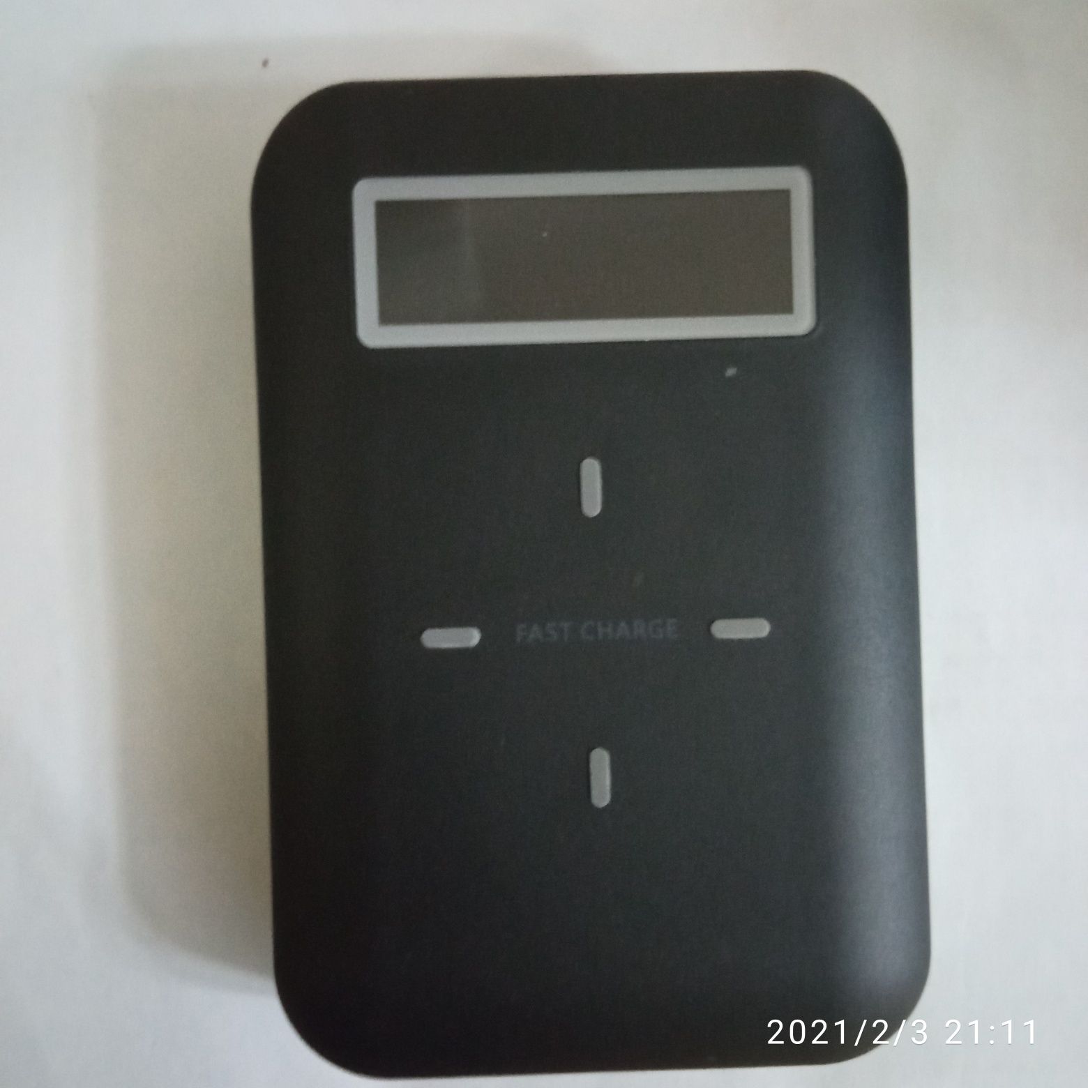 Продается powerbank с быстрой и беспроводной зарядкой