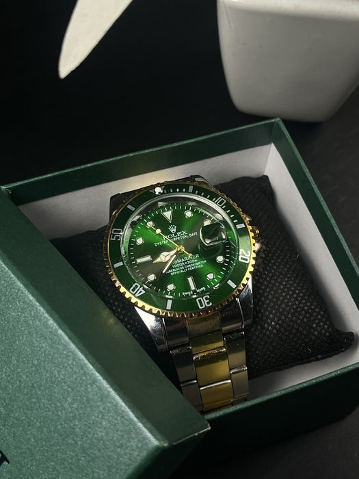 Rolex - Lux adevărat. Statut mare.