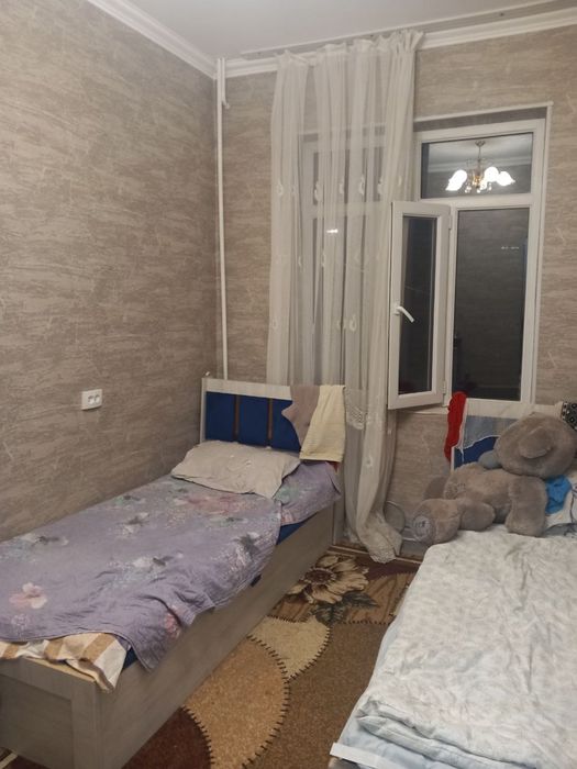 Сотилади 3/3/4 Коракамиш 2/4