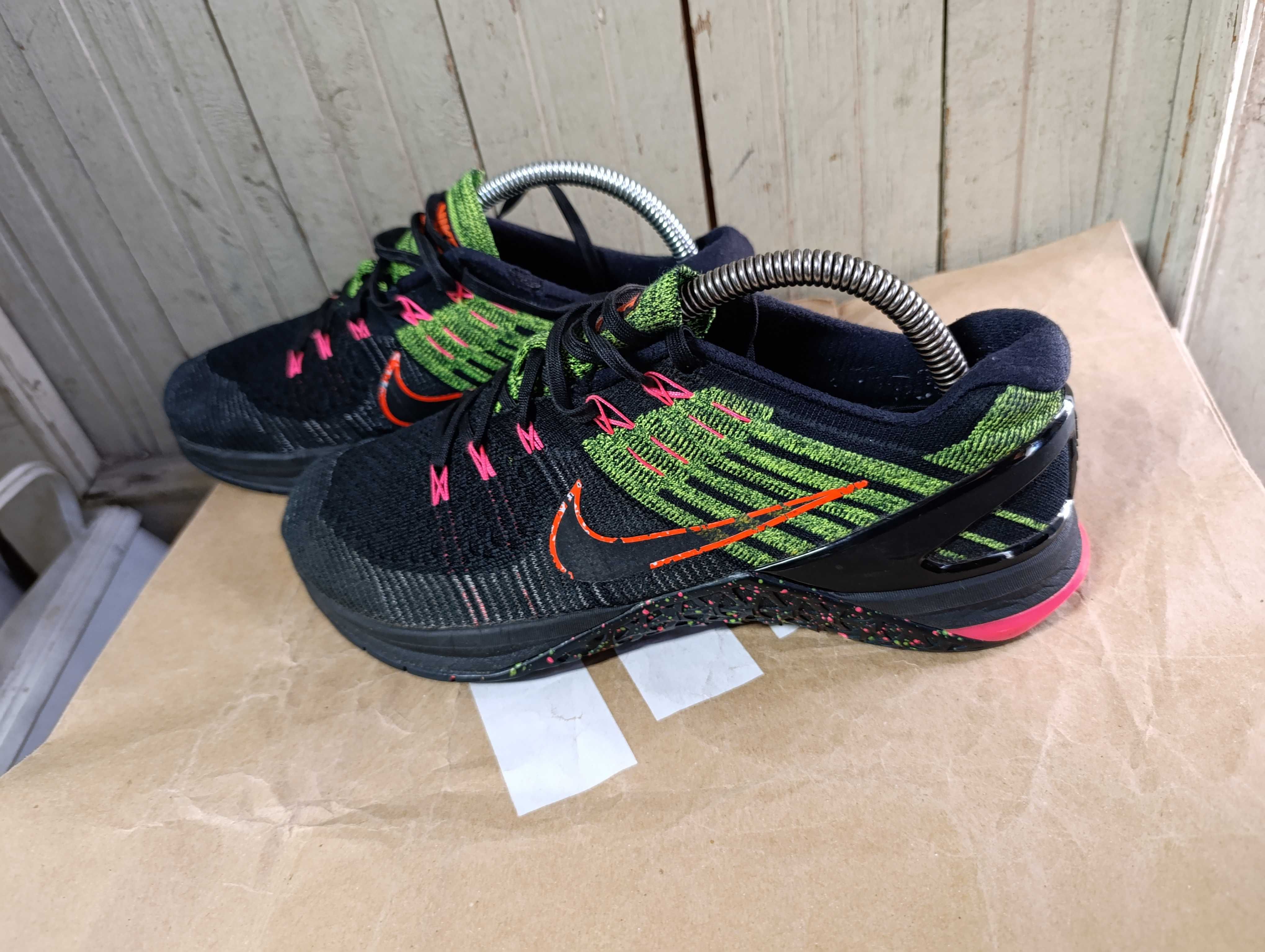 ''Nike Metcon DSX Flyknit''оригинални маратонки 42 номер