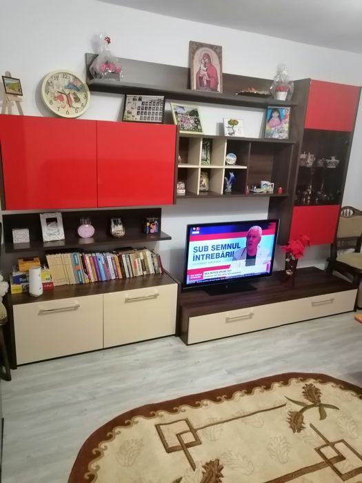 Vând Apartament cu 3 camere