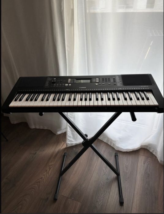 Orga Yamaha PSR E 363 cu suport