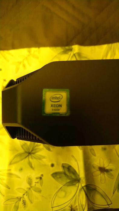 HP Z2 Mini G3, E3-1245 V6,M620, Workstation