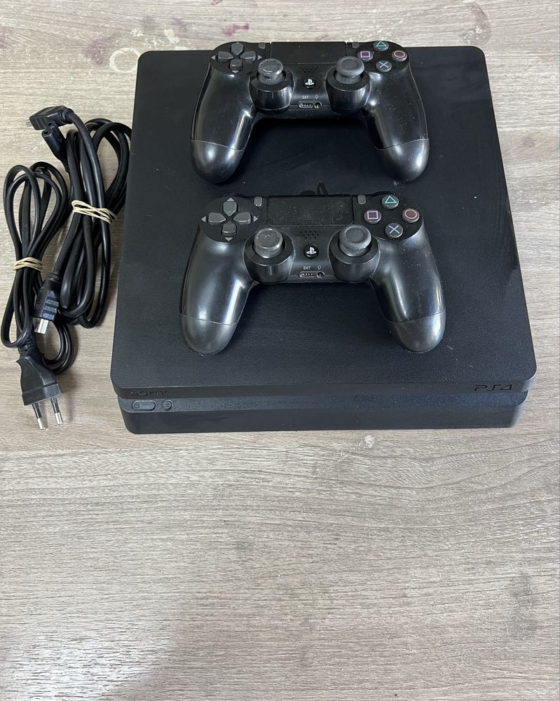 Sony playstation 4 5 игри 2 джойстика