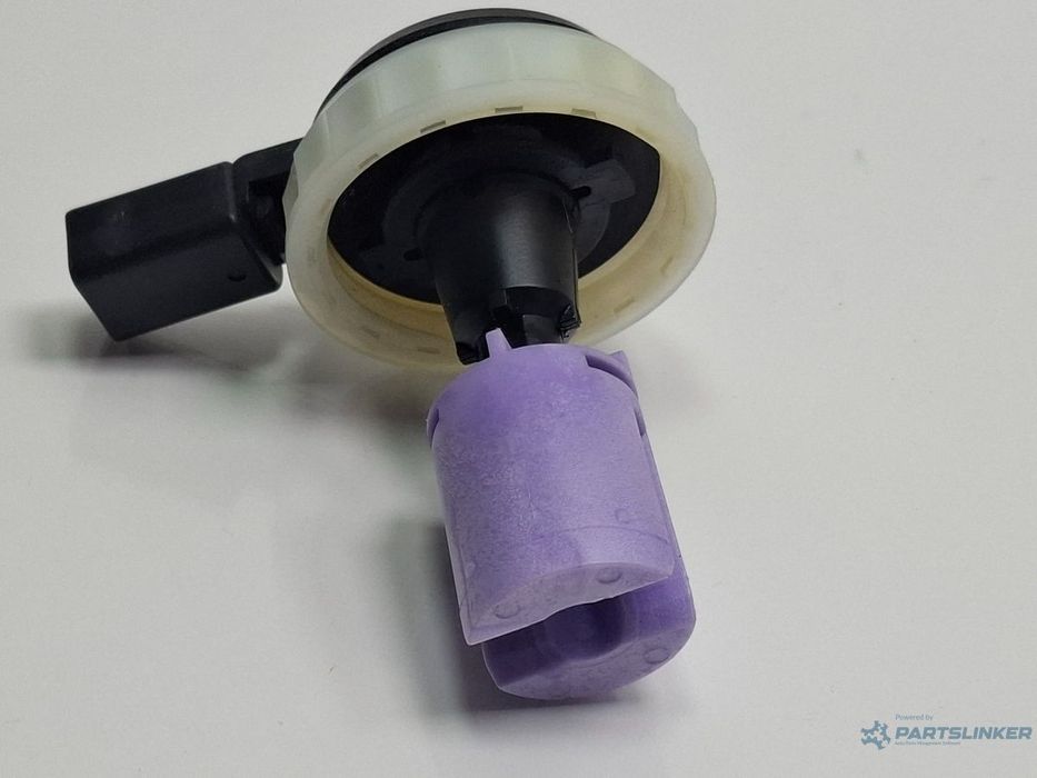 Capac rezervor lichid frana AUDI A4 IV 8K2, B8 2007 - 2015 TDI CAGB, CJCB, CSUB 8K0611357
