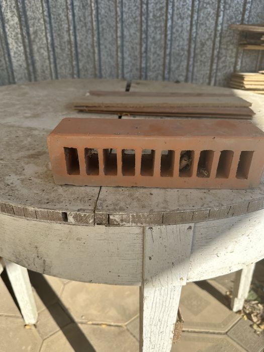 Облицовычный кирпич