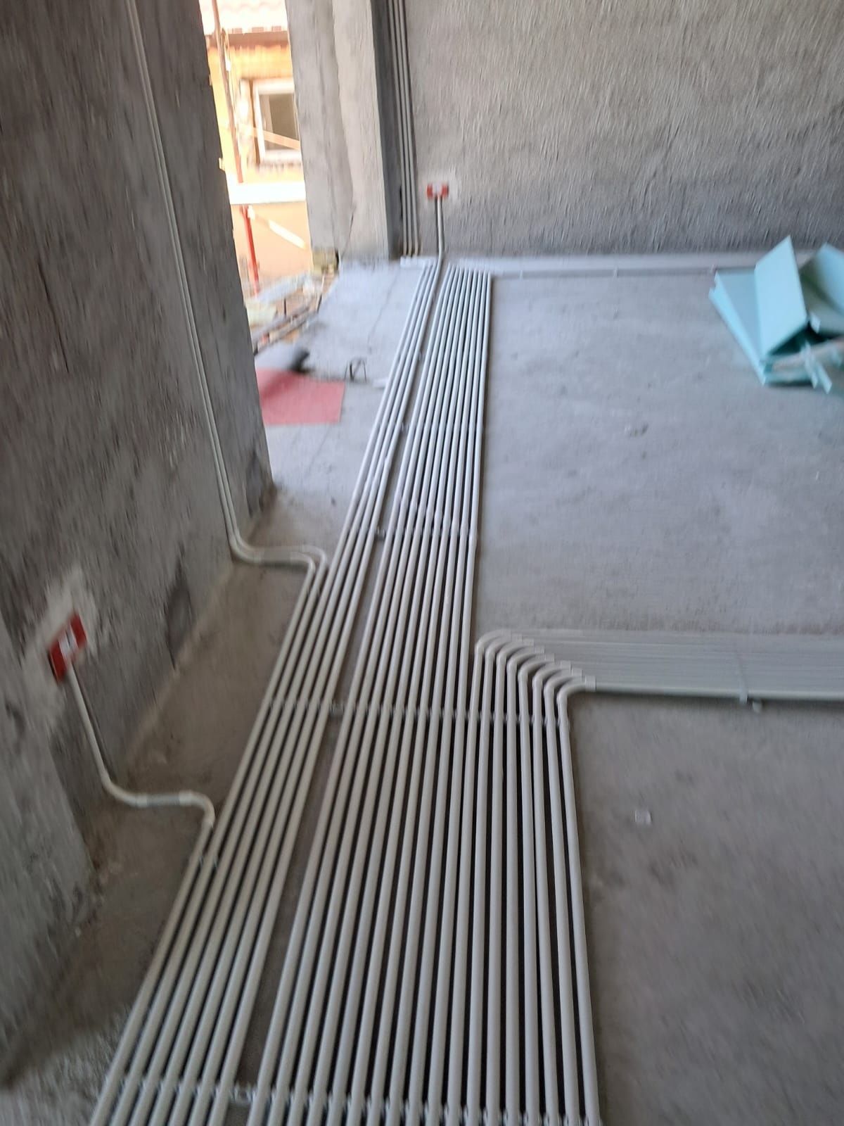 Electrician, instalatii electrice