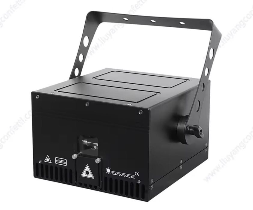 Laser evenimente și mașină de zăpadă 1.100€ negociabil.