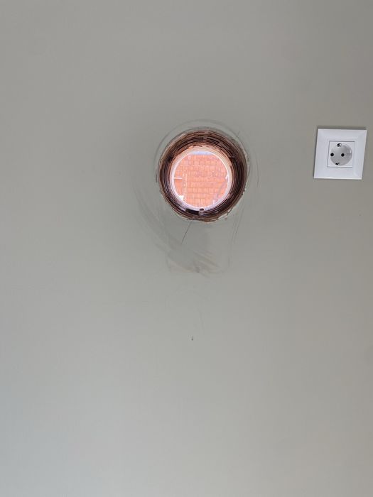 Gaură pentru Hotă Centrală – Carotare Curată în BCA, Cărămidă și Beton