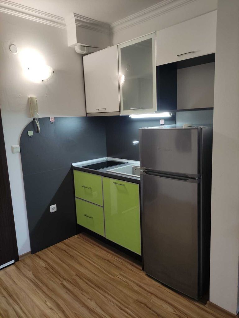Дава се под наем Двустаен апартамент в Свети Влас - 35 кв.м за 200 € - Снимка #3