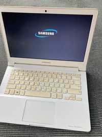 Отличен лаптоп Samsung 905S NP905S3G-K02BG