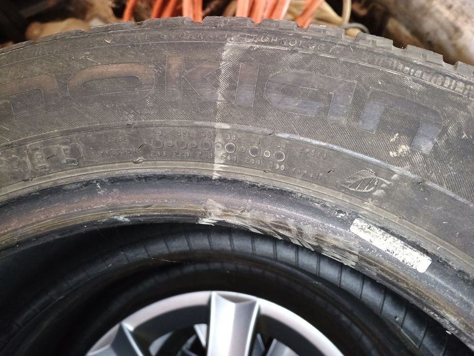 Зимни гуми 205/55/16 Nokian