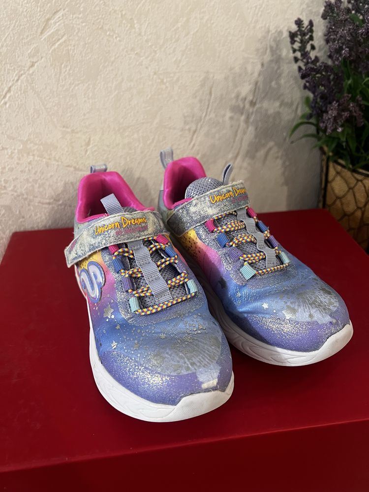 Обувки Skechers Еднорог светещи