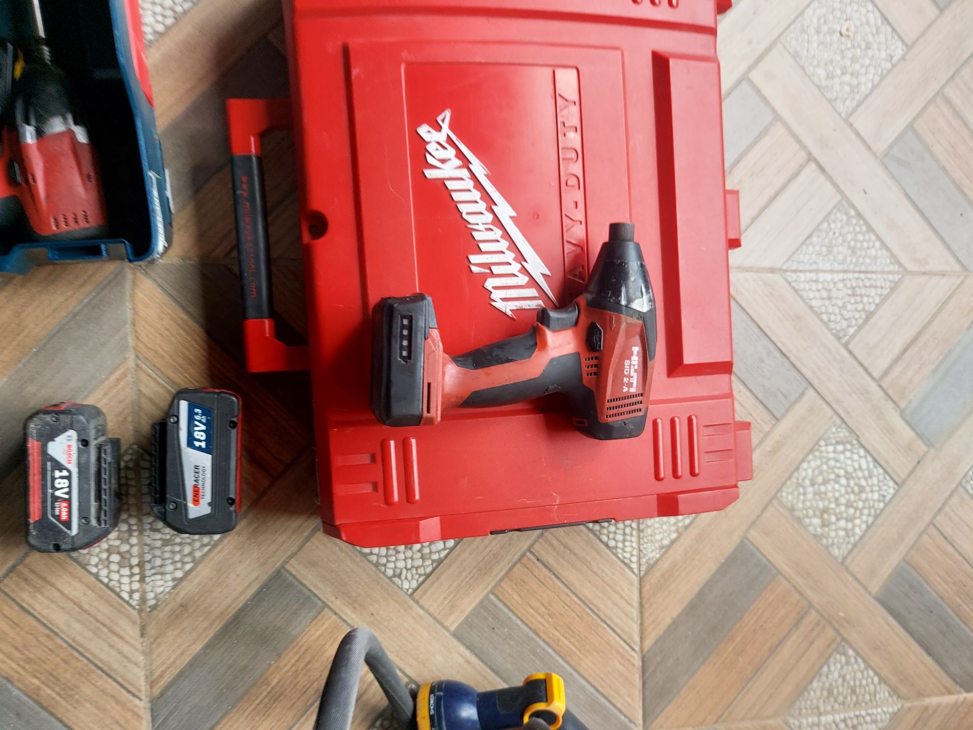 Impact Hilti 12 v