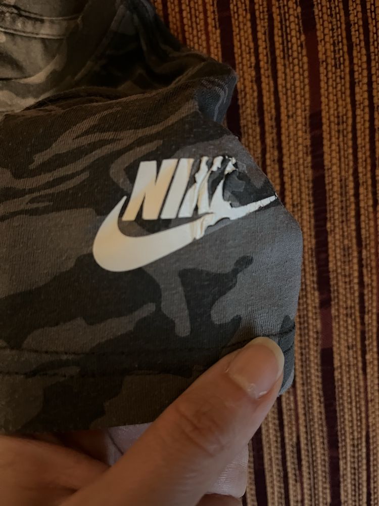 Сет 5 години панталон Levi’s, тениски Nike и Okaidi, риза Ralph Lauren