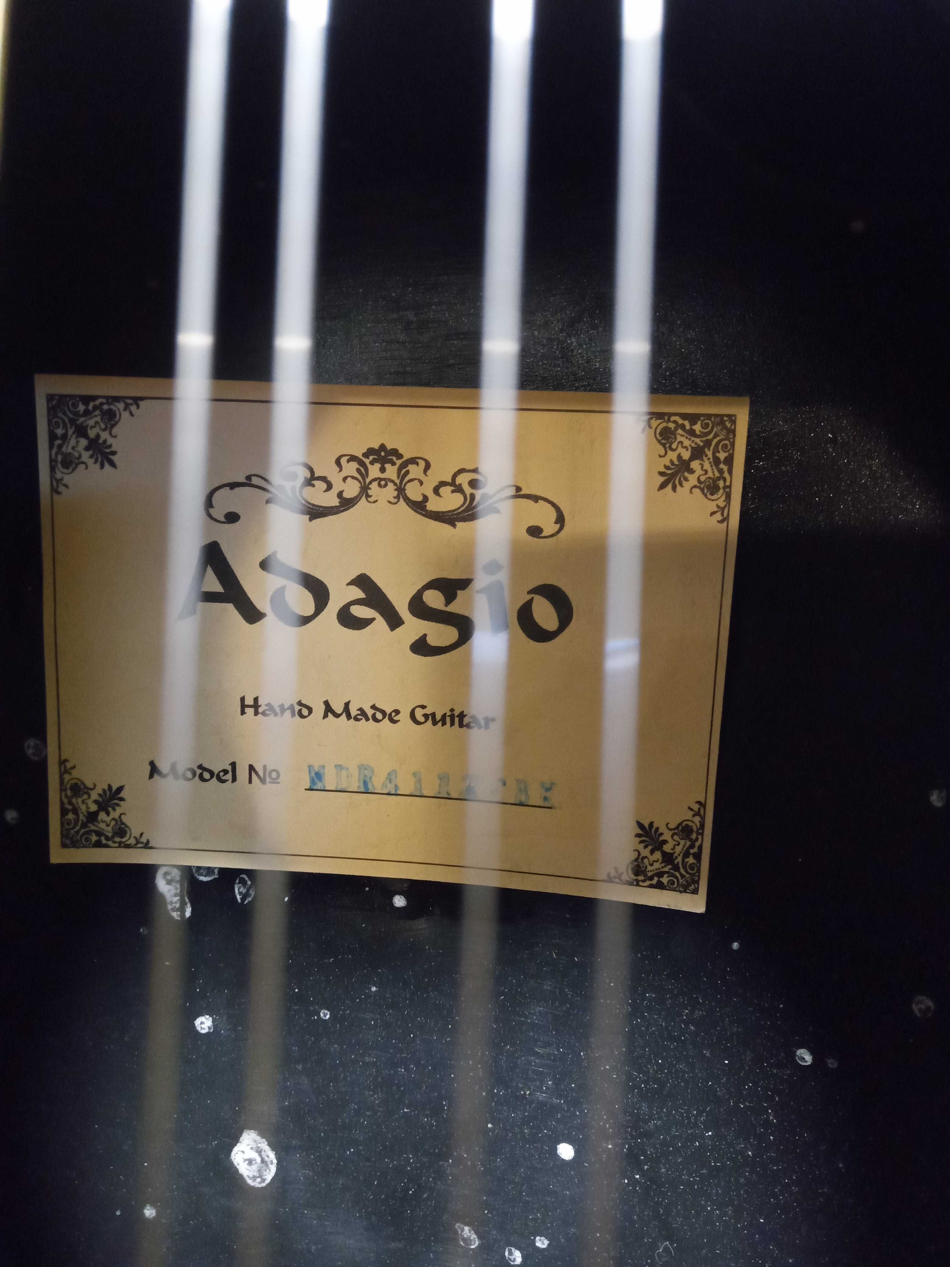 Продам 12 струнную гитару, полуакустическую. ADAGIO.