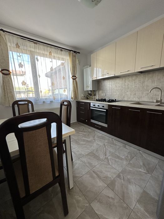 Inchiriez casa in Dumbravita