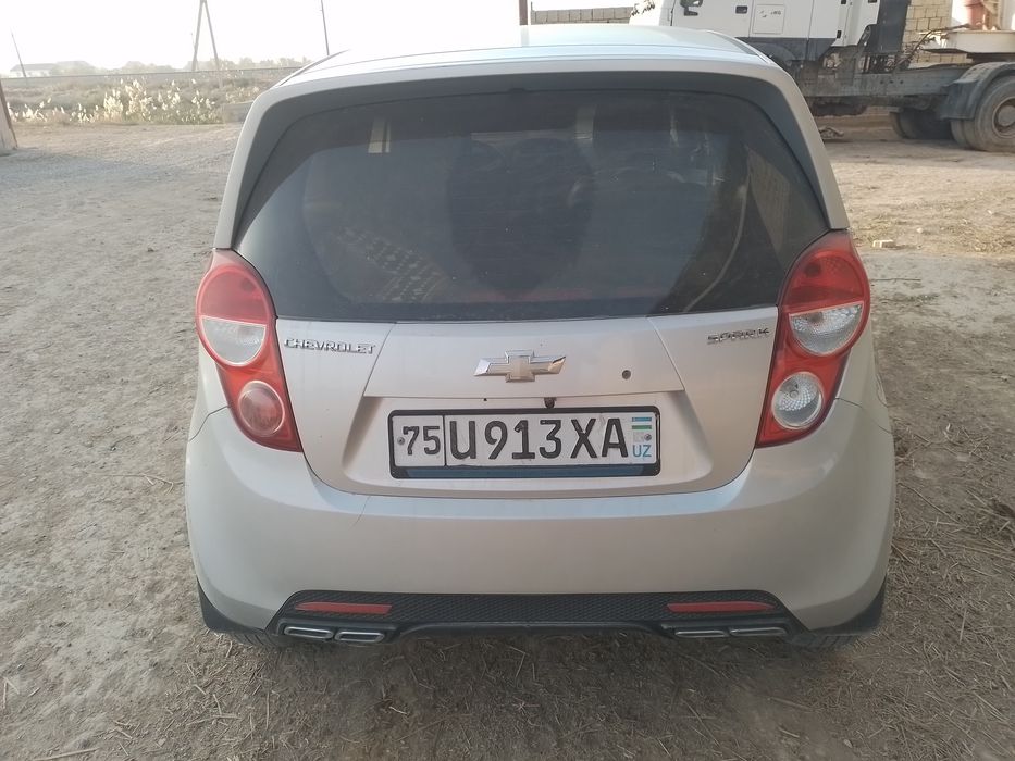 Spark 2013 kraska bor 20  30% holat yaxshi prabek213600