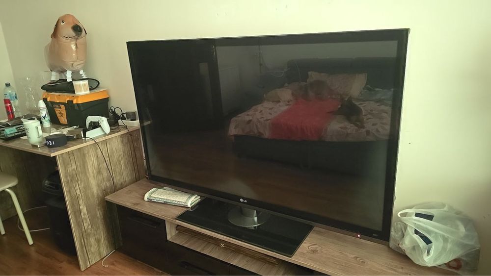 Продам телевизорLG 55