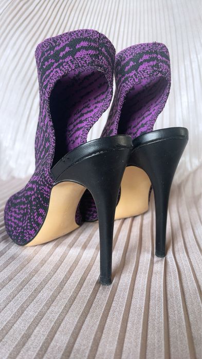 Zara токчета 37 номер