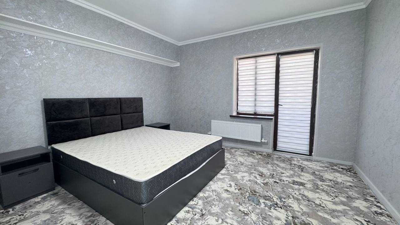 Фрунзиский 2 хонали янги қурилган квартира сотилади.ID: 1159
