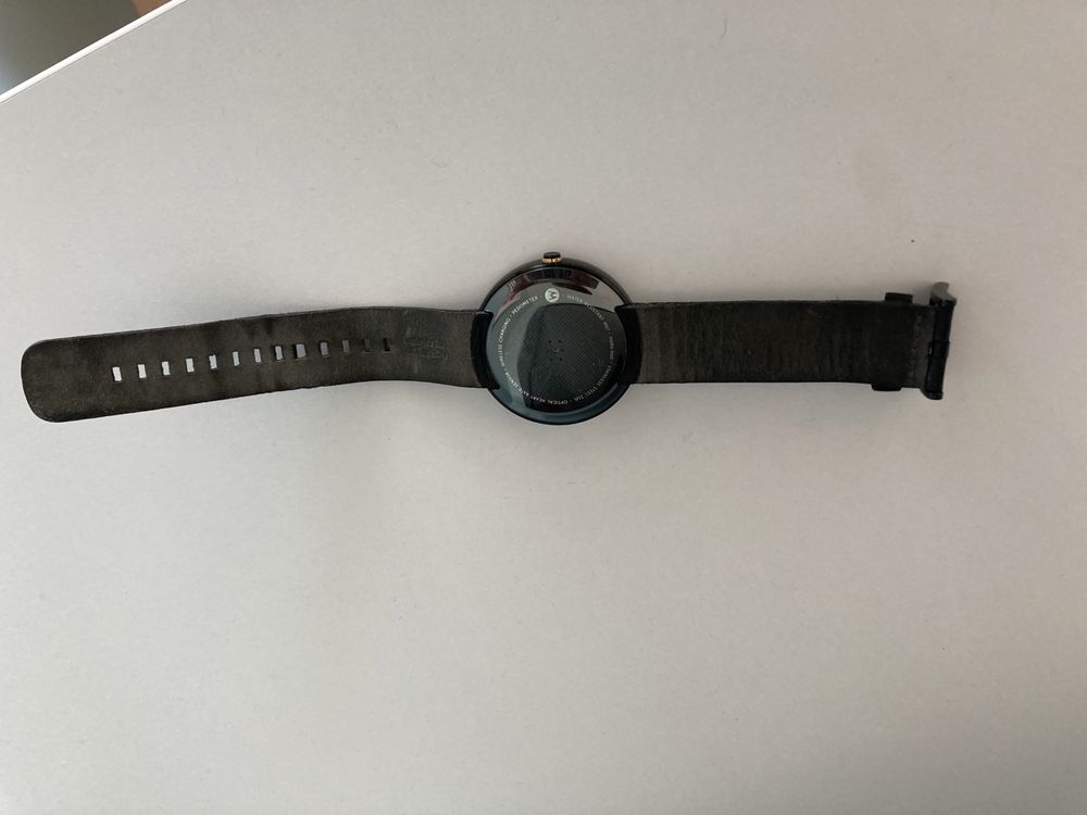 Motorola Moto 360 Часовник Smartwatch